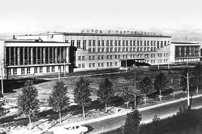 ! 70 .  1942       -  