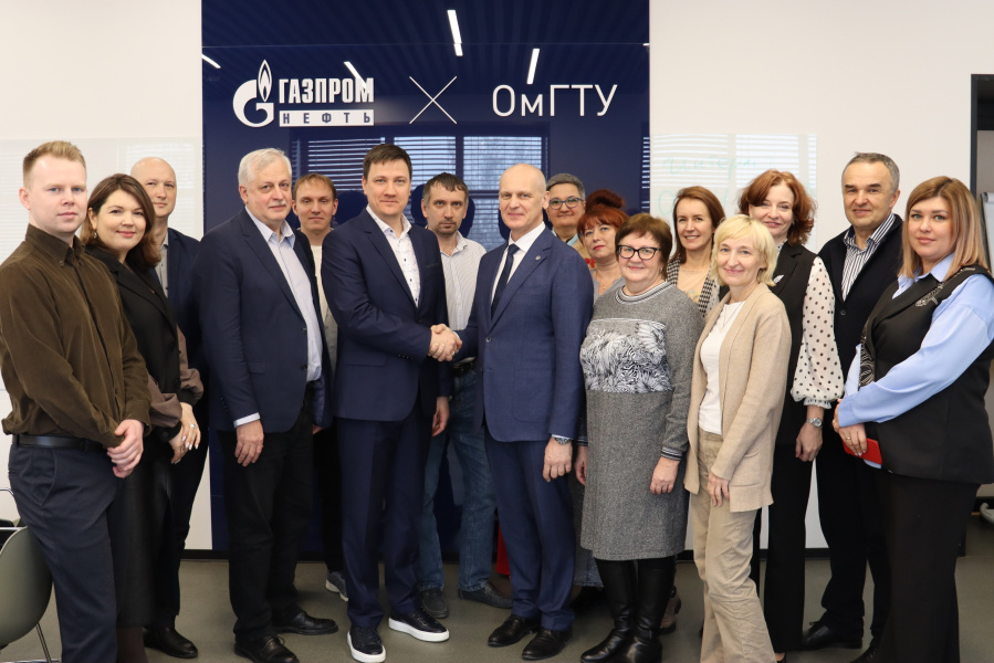 В Омском политехе обсудили дальнейшее развитие проекта «Топ-ИТ» В Омском политехе обсудили дальнейшее развитие проекта «Топ-ИТ»