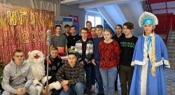 🎄 -221 -        !