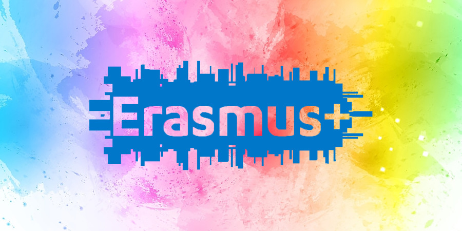  Erasmus+        