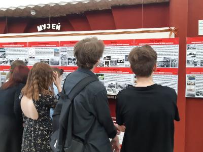 3  2022 .  -211    - ,   ",  77      .